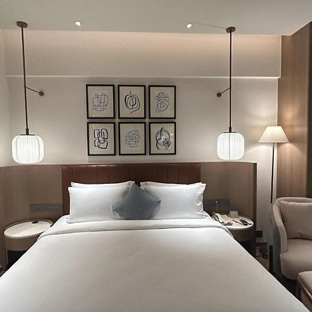 Dolphin Hotel Визакхапатнам Екстериор снимка
