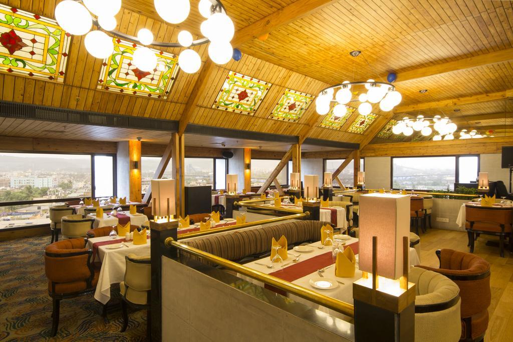 Dolphin Hotel Визакхапатнам Екстериор снимка