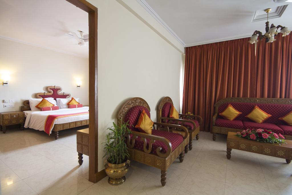 Dolphin Hotel Визакхапатнам Екстериор снимка