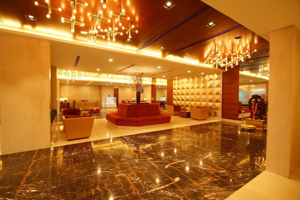 Dolphin Hotel Визакхапатнам Екстериор снимка