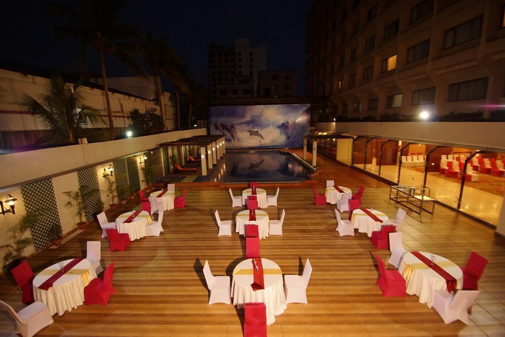 Dolphin Hotel Визакхапатнам Екстериор снимка